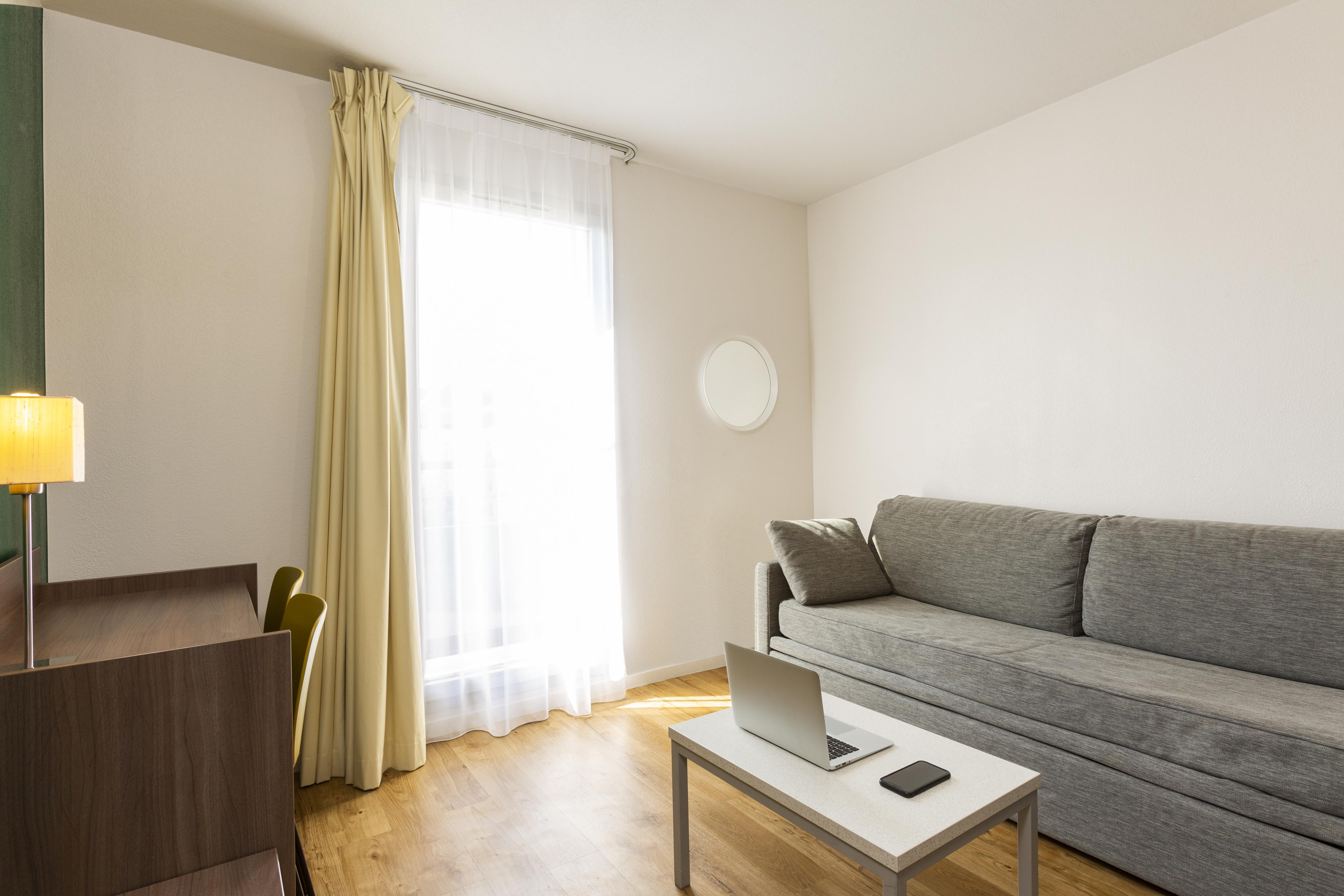 Aparthotel Adagio Access Carrieres Sous Poissy Buitenkant foto