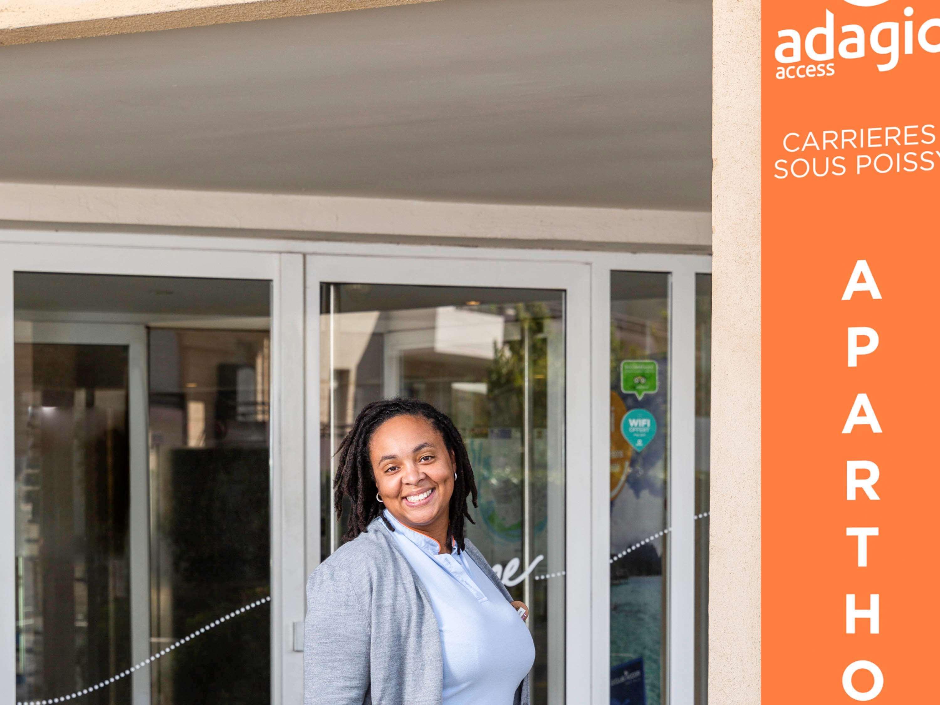 Aparthotel Adagio Access Carrieres Sous Poissy Buitenkant foto